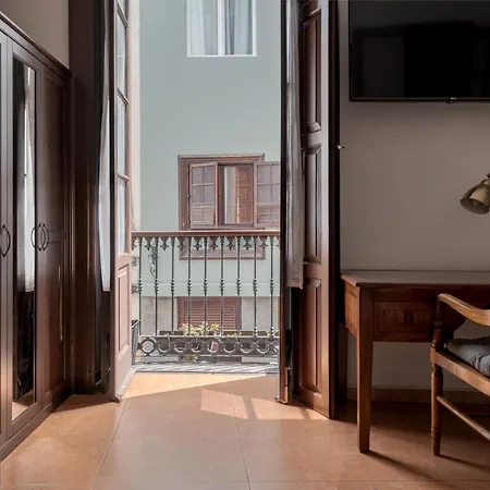 Santa Ana & Bed & Breakfast *